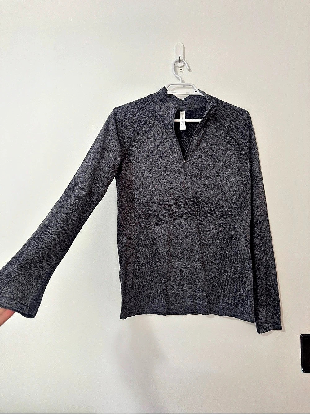 Athleta Momentum Seamless Heather 1/2 Zip Gray Large